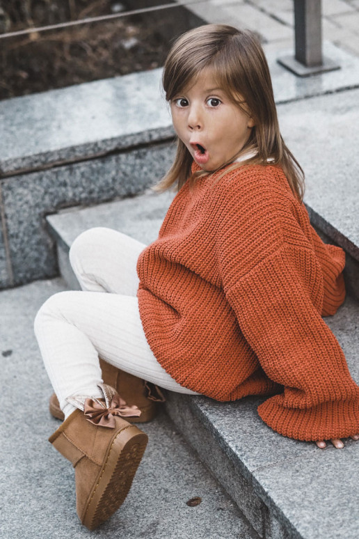 Bērnu siltināti sniega apavi ar bantītēm brūnas krāsas Meriva Bērnu siltināti sniega apavi ar bantītēm brūnas krāsas Meriva