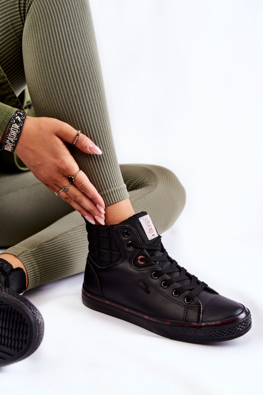 tõmblukuga Cross Jeans KK2R4058C melnas krāsas