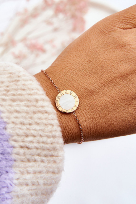 Aproce  baltas krāsas  Zelta krāsas Aproce  baltas krāsas  Zelta krāsas