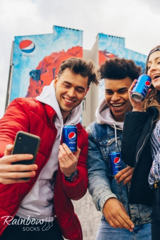 Pārtikas kravas automašīna ar Pepsi x 3 Pārtikas kravas automašīna ar Pepsi x 3
