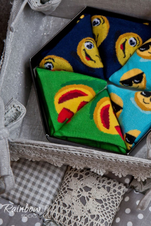 Varavīksnes zeķes   3 Pāris Varavīksnes zeķes   3 Pāris