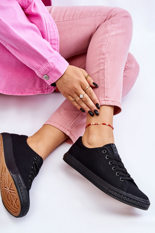 šņorējami Klasiska modeļa brīvā laika apavi melnas krāsas Eleya šņorējami Klasiska modeļa brīvā laika apavi melnas krāsas Eleya