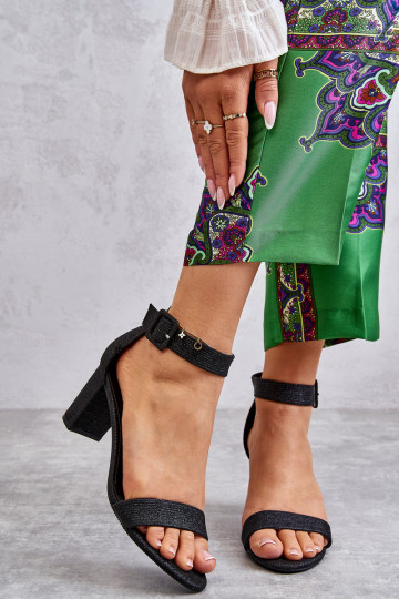 ar papēdi melnas krāsas Maxim