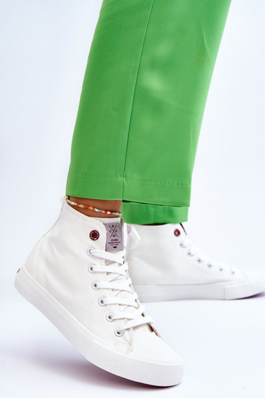 Klasiska modeļa tõmblukuga Cross Jeans LL2R4086C baltas krāsas Klasiska modeļa tõmblukuga Cross Jeans LL2R4086C baltas krāsas