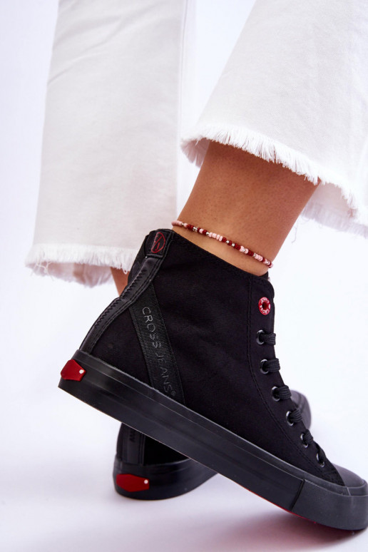 Klasiska modeļa tõmblukuga Cross Jeans LL2R4088C melnas krāsas Klasiska modeļa tõmblukuga Cross Jeans LL2R4088C melnas krāsas