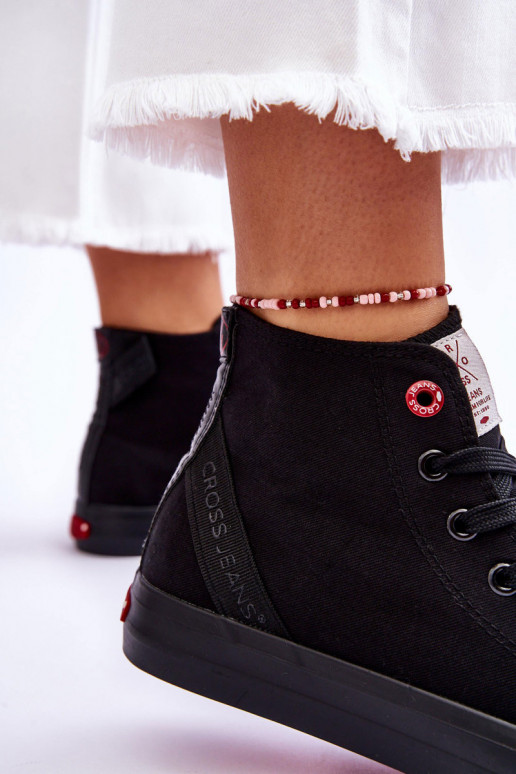 Klasiska modeļa tõmblukuga Cross Jeans LL2R4088C melnas krāsas Klasiska modeļa tõmblukuga Cross Jeans LL2R4088C melnas krāsas