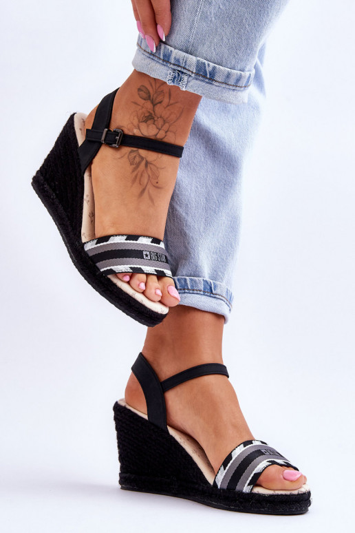 Ērtas platformas basenes Big Star LL274877 melnas krāsas Ērtas platformas basenes Big Star LL274877 melnas krāsas