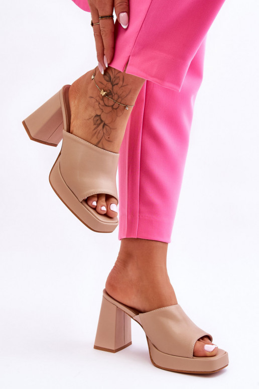 Čibas no dabīgas ādas ar papēdi smilšu krāsas Livesa Čibas no dabīgas ādas ar papēdi smilšu krāsas Livesa