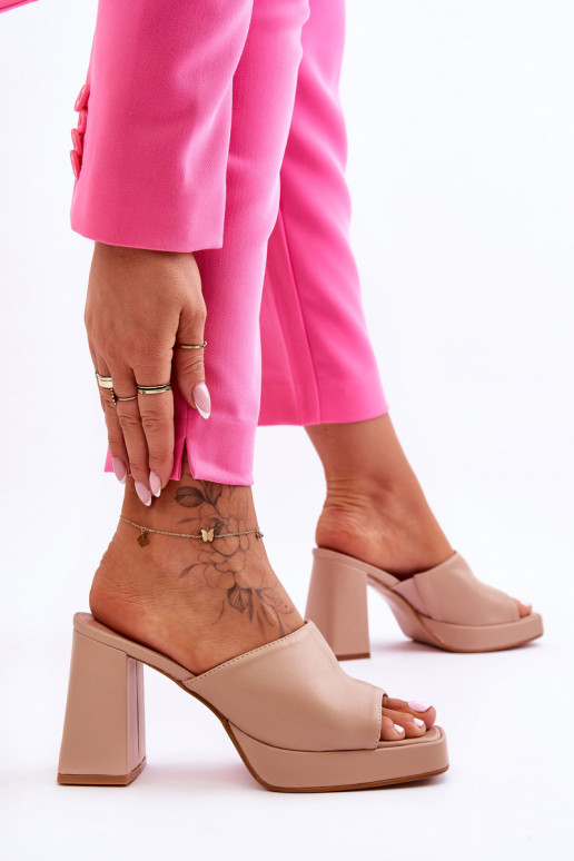 Čibas no dabīgas ādas ar papēdi smilšu krāsas Livesa Čibas no dabīgas ādas ar papēdi smilšu krāsas Livesa