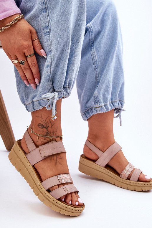 Sandales ar lipīgiem stiprinājumiem Rozā krāsas Fresh Look Sandales ar lipīgiem stiprinājumiem Rozā krāsas Fresh Look