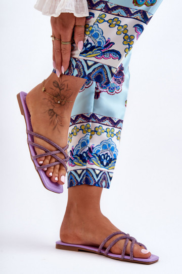 Čības ar siksniņām I  Violeta krāsa Leomi