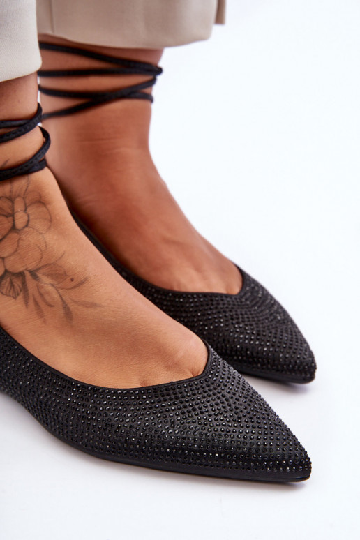 Klasiska modeļa augstpapēžu kurpes Apavi ar spicu purngalu melnas krāsas Delimena