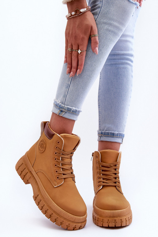 apavi   ar platformu brūnas krāsas Calys