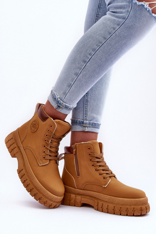 apavi   ar platformu brūnas krāsas Calys