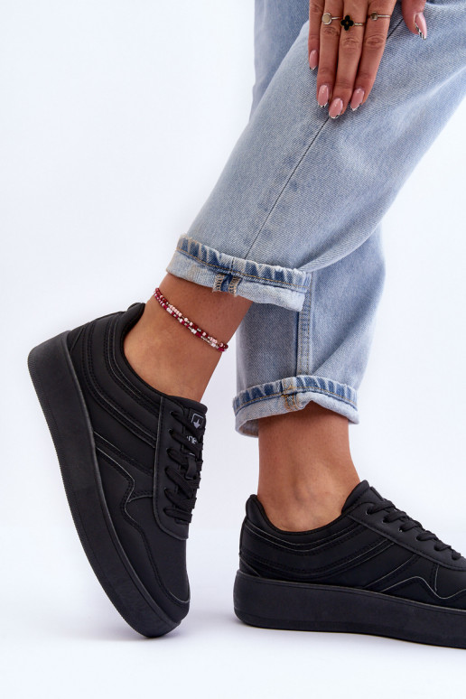 sporta apavi   ar platformu melnas krāsas Pudina