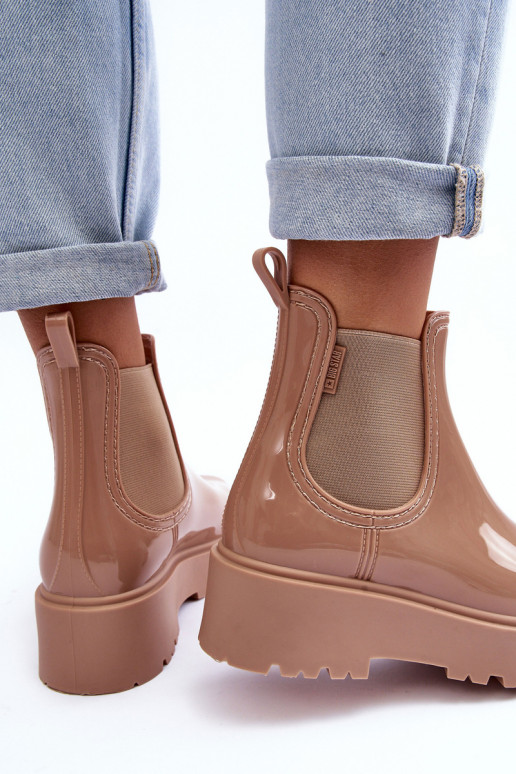 Laque Gumijas apavi Sieviešu puszābaki ar platformu Big Star MM274396 smilšu krāsas Laque Gumijas apavi Sieviešu puszābaki ar platformu Big Star MM274396 smilšu krāsas