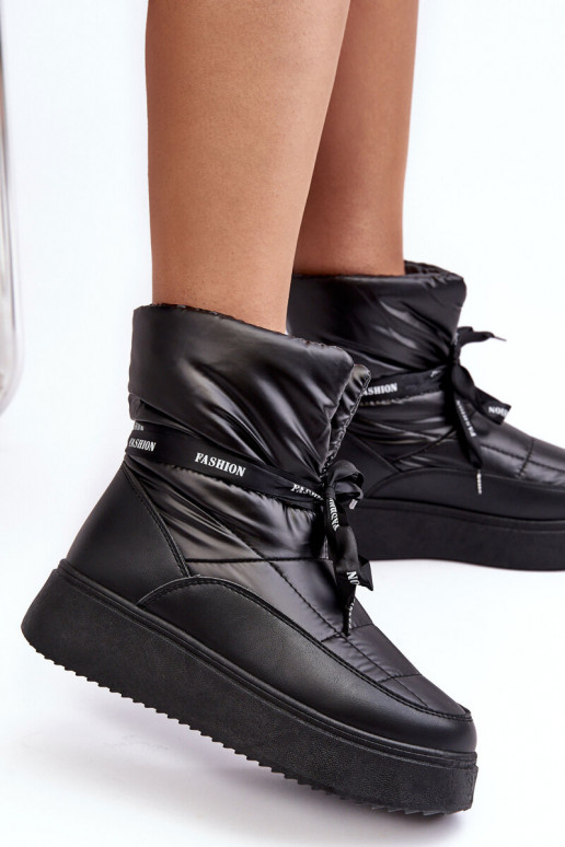 sniega apavi    Wiązaniem melnas krāsas Siracna sniega apavi    Wiązaniem melnas krāsas Siracna