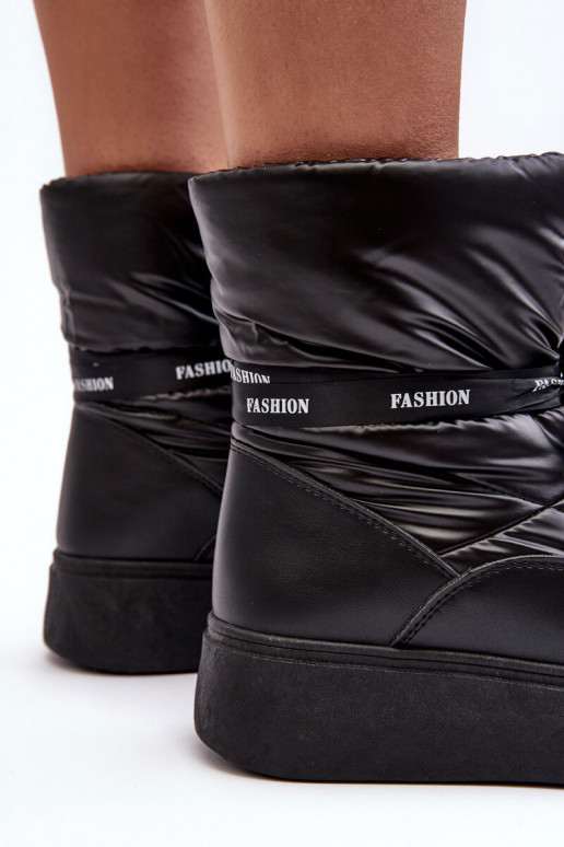 sniega apavi    Wiązaniem melnas krāsas Siracna sniega apavi    Wiązaniem melnas krāsas Siracna