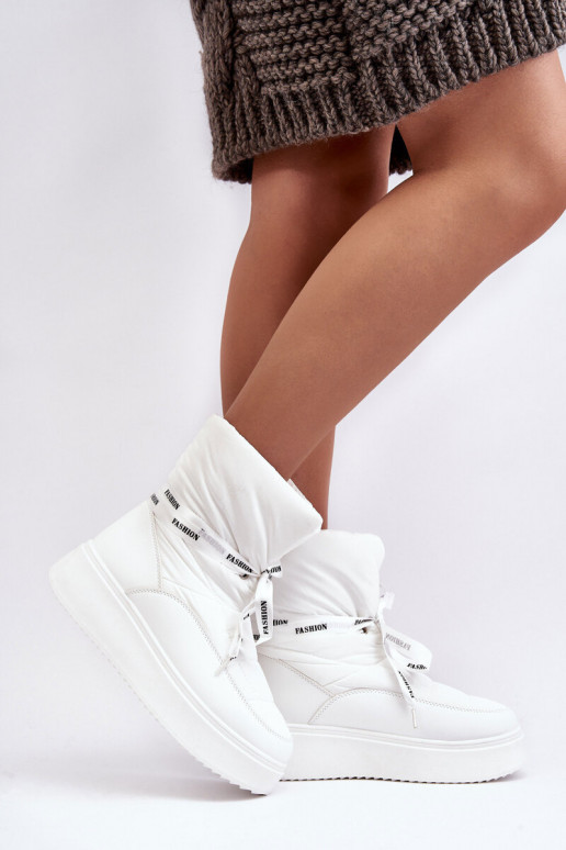 sniega apavi    Wiązaniem baltas krāsas Siracna