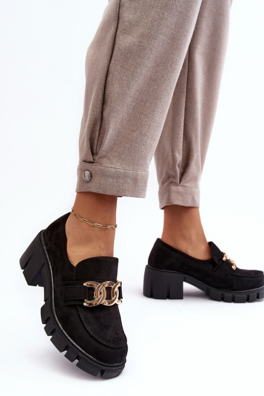 zamšādas apavi   ar ornamentiem melnas krāsas Rullenes