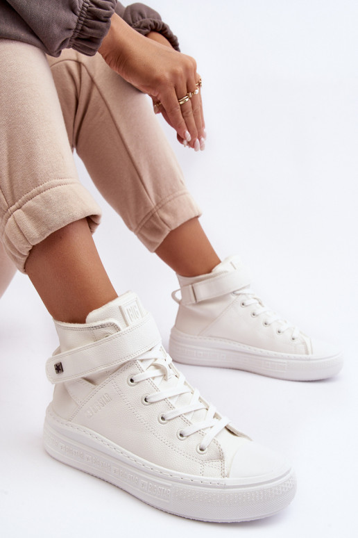 sieviešu puszābaki siltināti ar platformu Big Star baltas krāsas MM274006