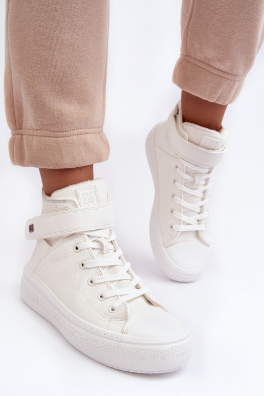 sieviešu puszābaki siltināti ar platformu Big Star baltas krāsas MM274006