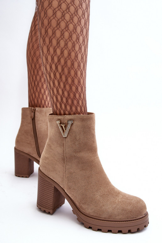 Sieviešu puszābaki ar ornamentiem smilšu krāsas Strong Sieviešu puszābaki ar ornamentiem smilšu krāsas Strong