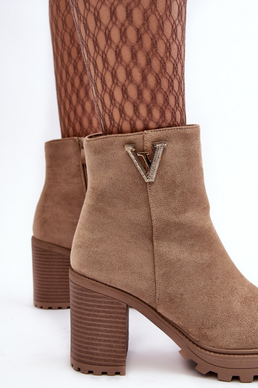 Sieviešu puszābaki ar ornamentiem smilšu krāsas Strong Sieviešu puszābaki ar ornamentiem smilšu krāsas Strong