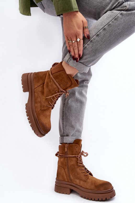 Sieviešu zābaki ar masīvu zoli brūnā krāsā Narelona Sieviešu zābaki ar masīvu zoli brūnā krāsā Narelona