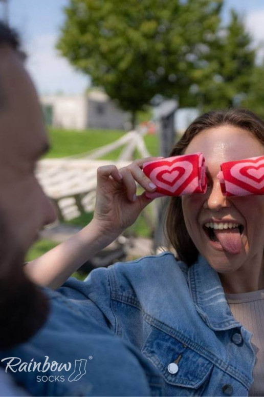 Zeķes COUPLE BOX 2 pāri Kaste ar sirsniņām Zeķes COUPLE BOX 2 pāri Kaste ar sirsniņām