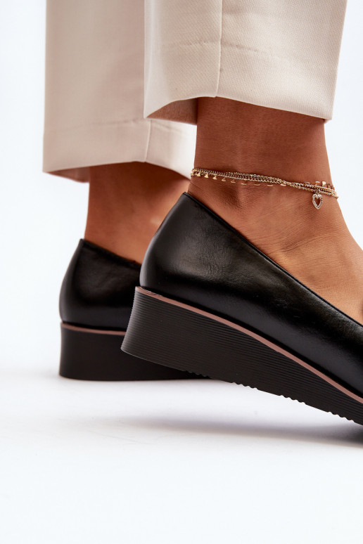 apavi  ar ornamentiem melnas krāsas Miliret