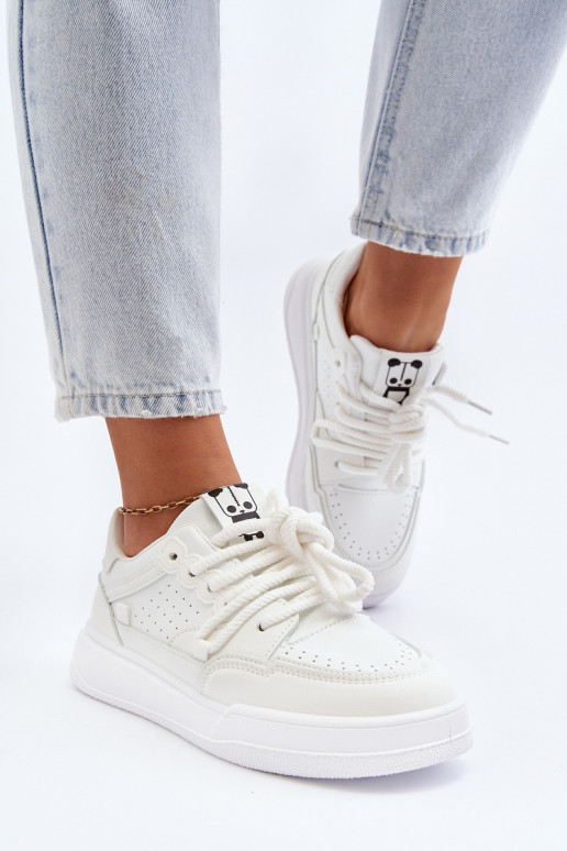 Sneakers modeļa apavi Eko   baltas krāsas Avanalis Sneakers modeļa apavi Eko   baltas krāsas Avanalis