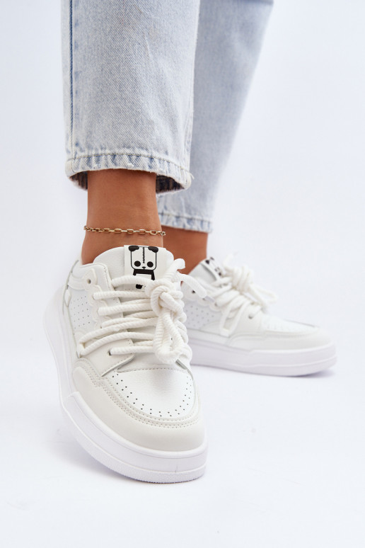 Sneakers modeļa apavi Eko   baltas krāsas Avanalis Sneakers modeļa apavi Eko   baltas krāsas Avanalis