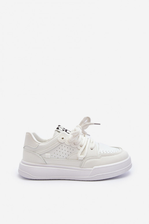 Sneakers modeļa apavi Eko   baltas krāsas Avanalis Sneakers modeļa apavi Eko   baltas krāsas Avanalis