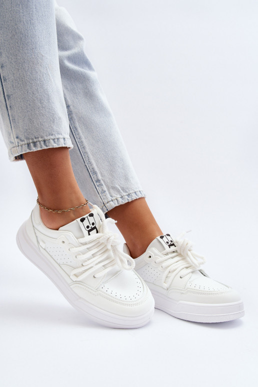 Sneakers modeļa apavi Eko   baltas krāsas Avanalis Sneakers modeļa apavi Eko   baltas krāsas Avanalis