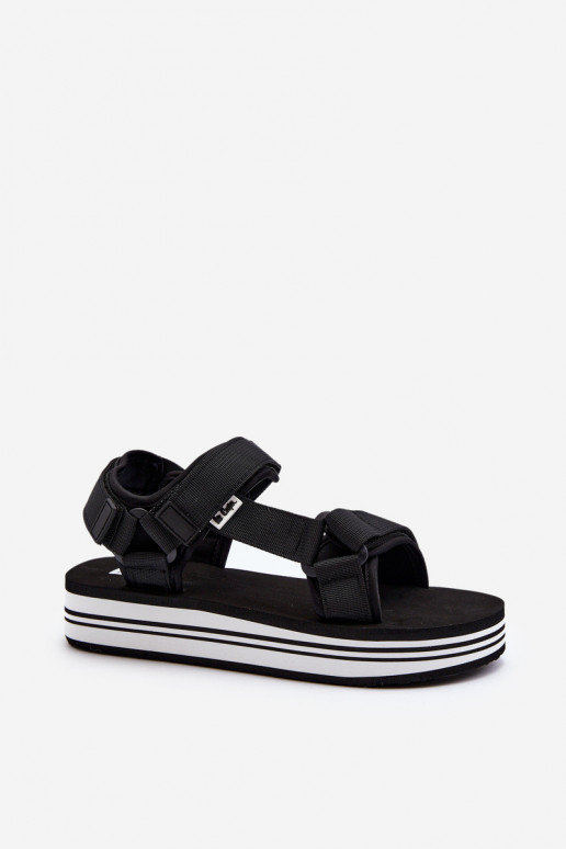 Sieviešu basenes ar platformu Lee Cooper LCW-24-05-2753 melnas krāsas