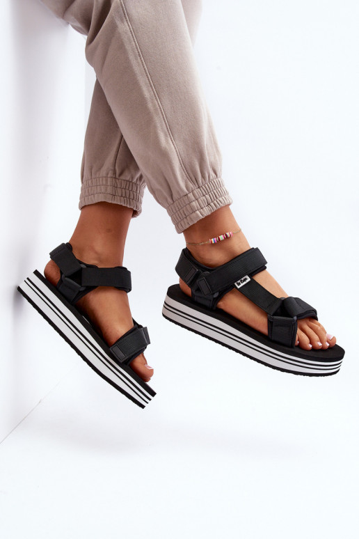 Sieviešu basenes ar platformu Lee Cooper LCW-24-05-2753 melnas krāsas