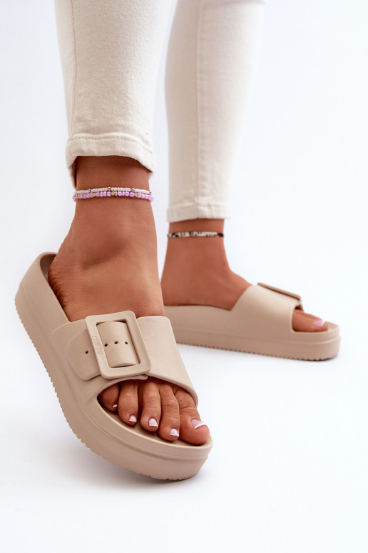 Vieglas čības ar platformu ar sprādzēm Big Star NN274A666 smilšu krāsas Vieglas čības ar platformu ar sprādzēm Big Star NN274A666 smilšu krāsas