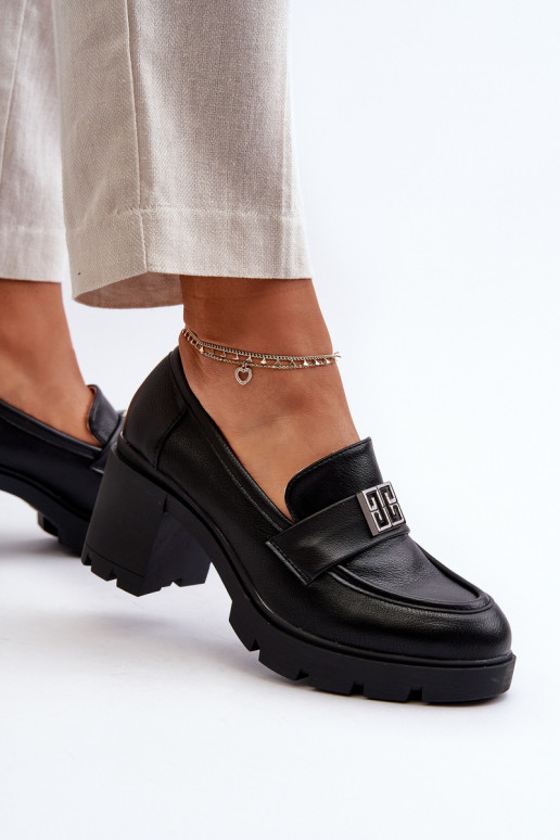 apavi    ar ornamentiem melnas krāsas Ranunca