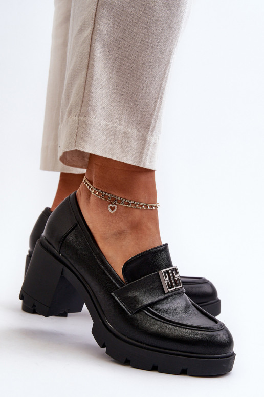 apavi    ar ornamentiem melnas krāsas Ranunca