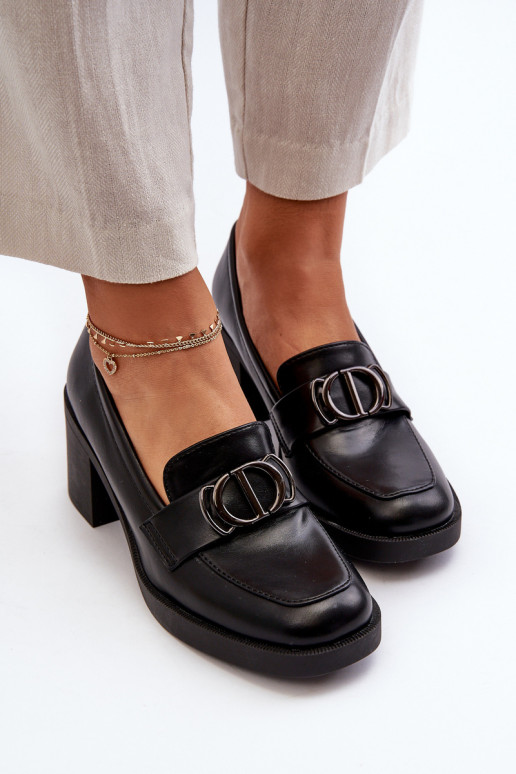 apavi   ar papēdi ar ornamentiem melnas krāsas Nedarea