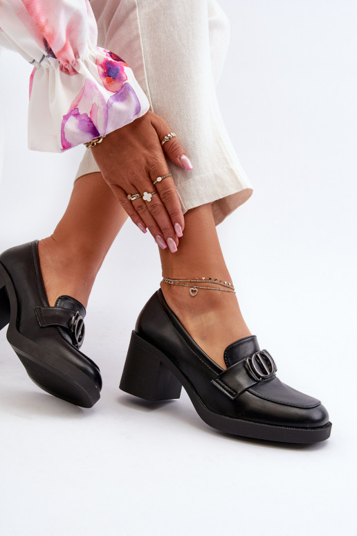 apavi   ar papēdi ar ornamentiem melnas krāsas Nedarea