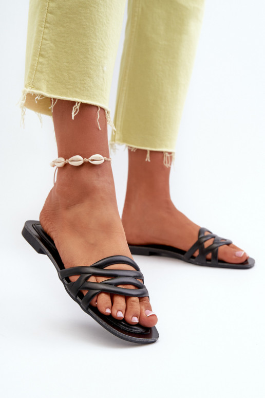 sieviešu čības Eko   ar platiem papēžiem melnas krāsas Moldela