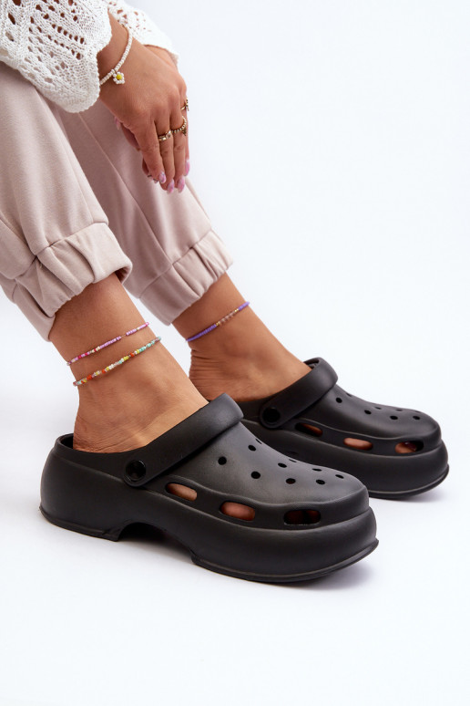 Vieglas čības uz pirksta sieviešu čības  melnas krāsas Danollia