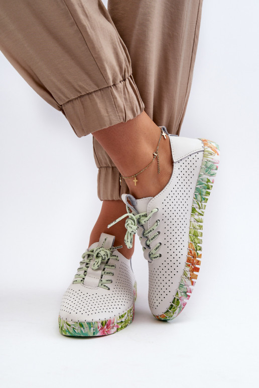 Sznurowe apavi    baltas krāsas Farnalea Sznurowe apavi    baltas krāsas Farnalea