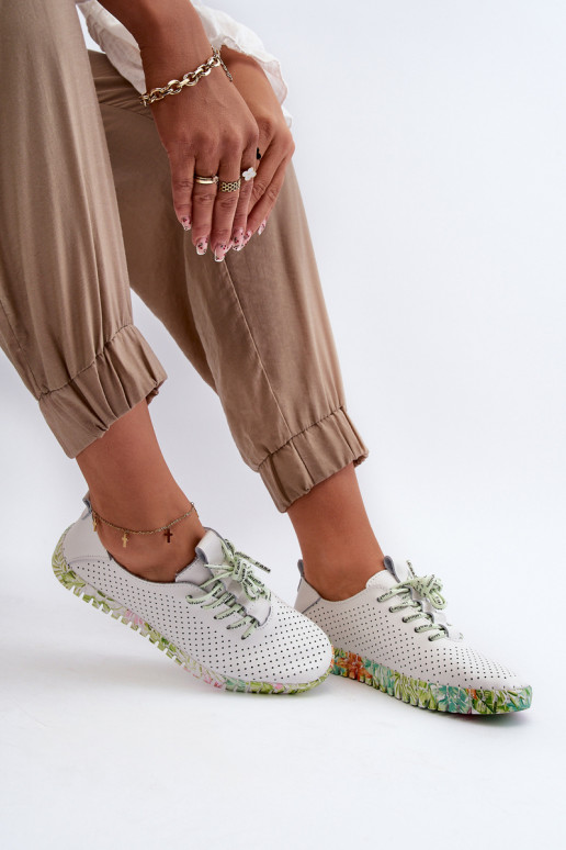 Sznurowe apavi    baltas krāsas Farnalea Sznurowe apavi    baltas krāsas Farnalea