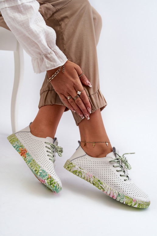 Sznurowe apavi    baltas krāsas Farnalea Sznurowe apavi    baltas krāsas Farnalea