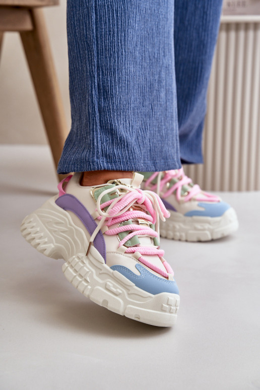 Sneakers modeļa apavi Sieviešu Uz masīvas zoles Dažādu krāsu Nevela