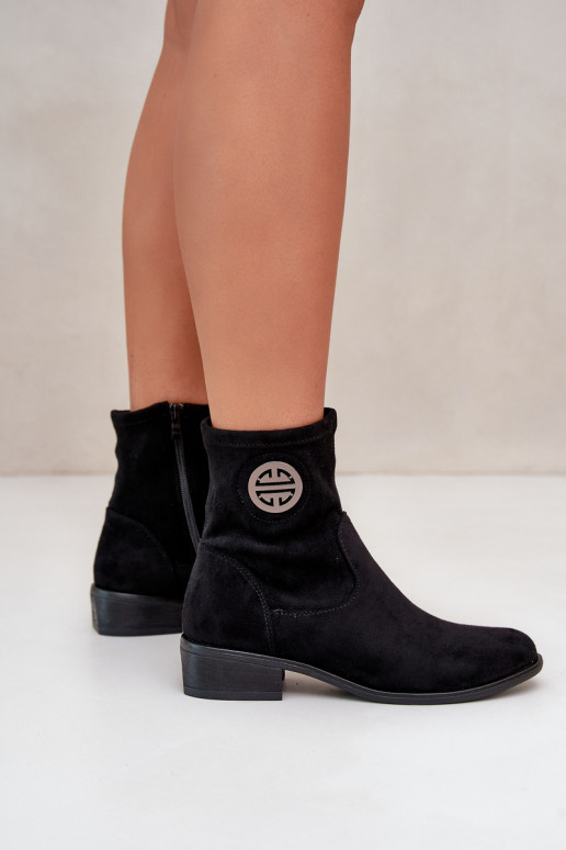 Sieviešu puszābaki Aizsprādzējamas Uz pili Ar greznu Detalem Eko zamšādaoIne melnas krāsas Lerioria Sieviešu puszābaki Aizsprādzējamas Uz pili Ar greznu Detalem Eko zamšādaoIne melnas krāsas Lerioria