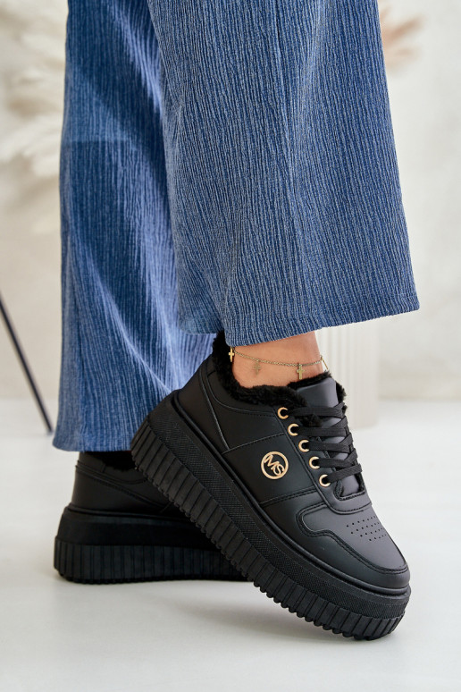 Sneakers modeļa apavi sporta apavi Sieviešu siltināti Uz masīvas zoles melnas krāsas Verissha